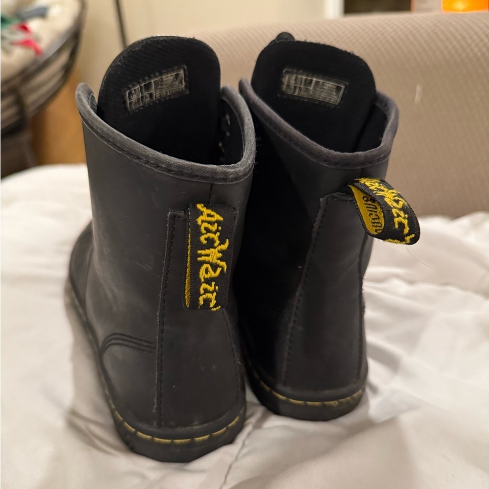 Dr. Martens Shoreditch Boots​​ - Picture 9 of 9